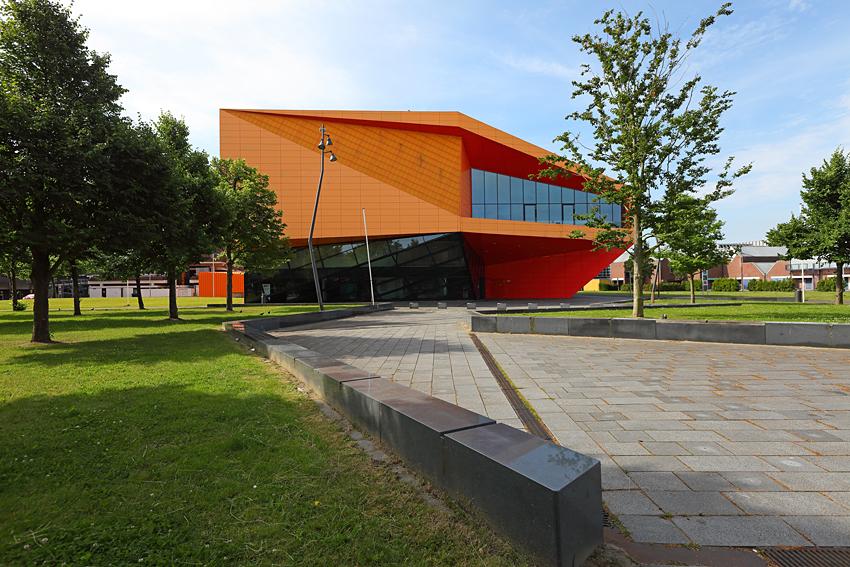 théâtre et centre de congrès AGORA à Lelysatd