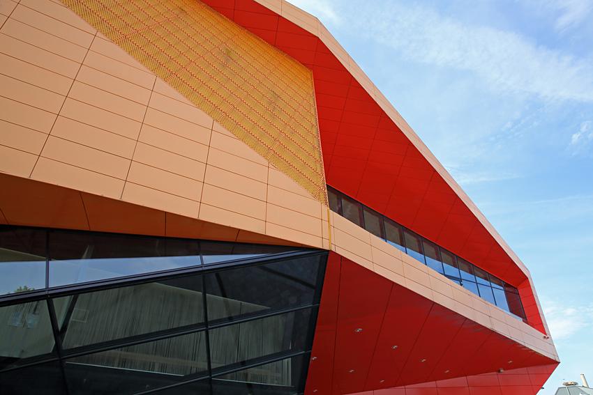 théâtre et centre de congrès AGORA à Lelysatd